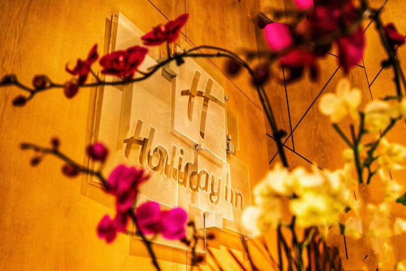 Holiday Inn & Suites Tianjin Downtown By Ihg,Tianjin Drum Tower,Joycity Shopping Mall,Tianjin Ancient Cultural Street,Haihe River,The Porcelain House,Convenient Access To Tianjin Binhai International Airport Zewnętrze zdjęcie